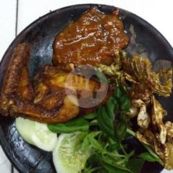 Ayam Goreng   Nasi   Lalap Sambel   Tahu