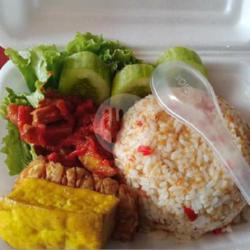 Nasi Tutug Oncom Ayam Penyet Komplit