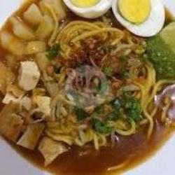 Mie Rebus Telur Bulat