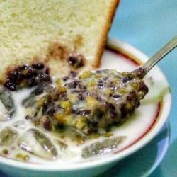 Es Bubur Kacang Ijo Komplit