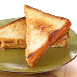 Roti Bakar Kacang Susu