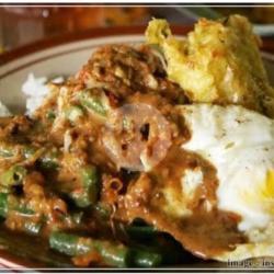 Nasi Pecel Ayam   Telur