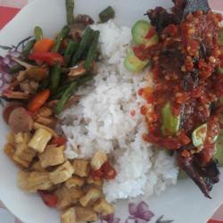 Nasi Sayur Balado Ikan Asap