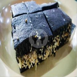 Black Sweet Wijen Susu