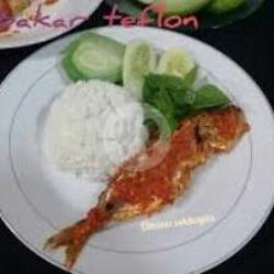 Nasi Ikan Laut Sambal Air Mineral Cup