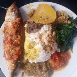 Nasi Bungkus Ikan Kembung Goreng Balado