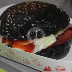 Black / Red / Green Beef Burger