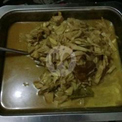 Gulai Nangka  (per Porsi )