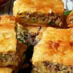 Martabak Asin Istimewa Daging Sapi