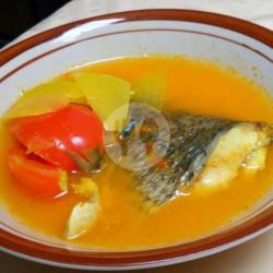 Ikan Mujahir Masak Kuning Mangga Muda