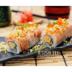 Kani Salmon Spicy Roll