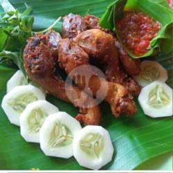 Lauk Kepala Ayam