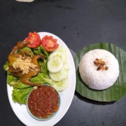 Nasi Burung Puyuh Kremes