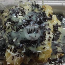 Pisang Goreng Topping Keju Seres Susu Putih