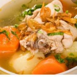 Sop Ayam  Paha Penthung Pak Min