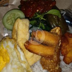 Tempong Ikan Telur Ceplok