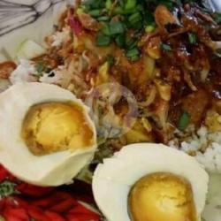 Nasi Lengko Telor Asin