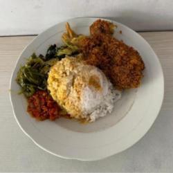 Nasi Ayam Goreng