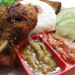 Penyetan Bebek Goreng   Nasi Putih