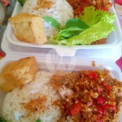 Nasi   Ayam Geprek Tahu Atau Tempe