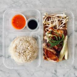 Signature Roasted Chicken Rice