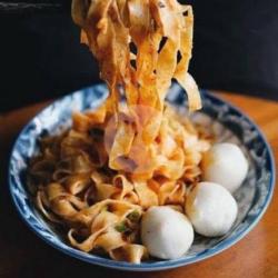 Singapore Fishball Noodle