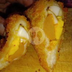 Roti Goreng Sosis Telur Mayo