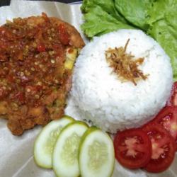 Nasi Plus Indomie Ayam Geprek