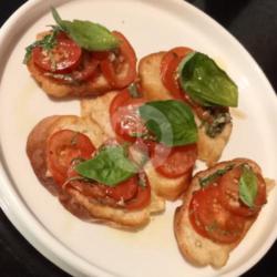 Bruschetta Tomato Basil