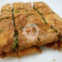 Martabak Asin Istimewa Isi Daging Ayam