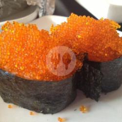 Tobiko Nigiri