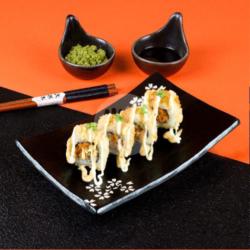 Spicy Salmon Katsu Sushi (4 Pcs)