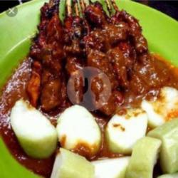 Sate Ayam Campur Kulit Lontong