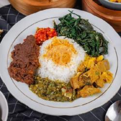 Nasi Rendang Sapi (big New)grtatis Es Teh Manis