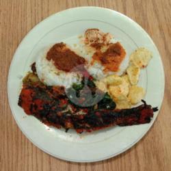 Nasi Ikan Lele Bakar