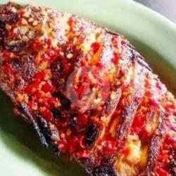 Ikan Bakar Mujaer Plus Nasi Sambel Matah