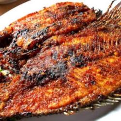 Ikan Bakar Kecil