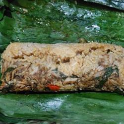 Nasi Bakar Cakalang Khas Manado