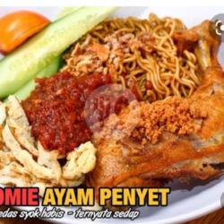 Indomie Ayam Penyet Sambal Geprek