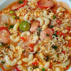 Mie Kuah  Macaroni Telur Bakso