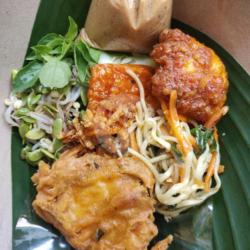 Nasi Pecel   Telor Bali Utuh