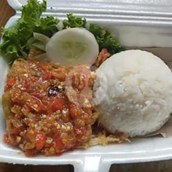 Ayam Geprek Tepung Sambal Bawang