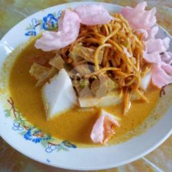 Katupek Gulai Cubadak   Mie