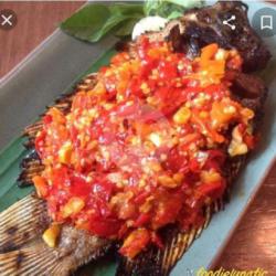 Ikan Mujahir Balado Merah