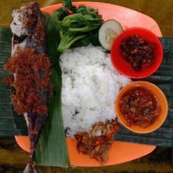 Nasi Ikan Cakalang Goreng Rempah