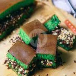 Martabak Pandan / Gulung Kacang