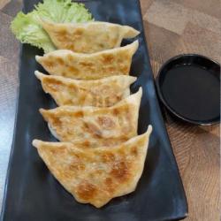 Vegetarian Yaki Gyoza