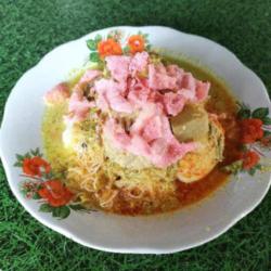 Lontong Gulai Nangka Telor Rebus