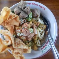 Mie Pangsit Urat