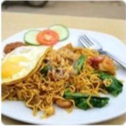 Mie Goreng Kecap Telur Dadar